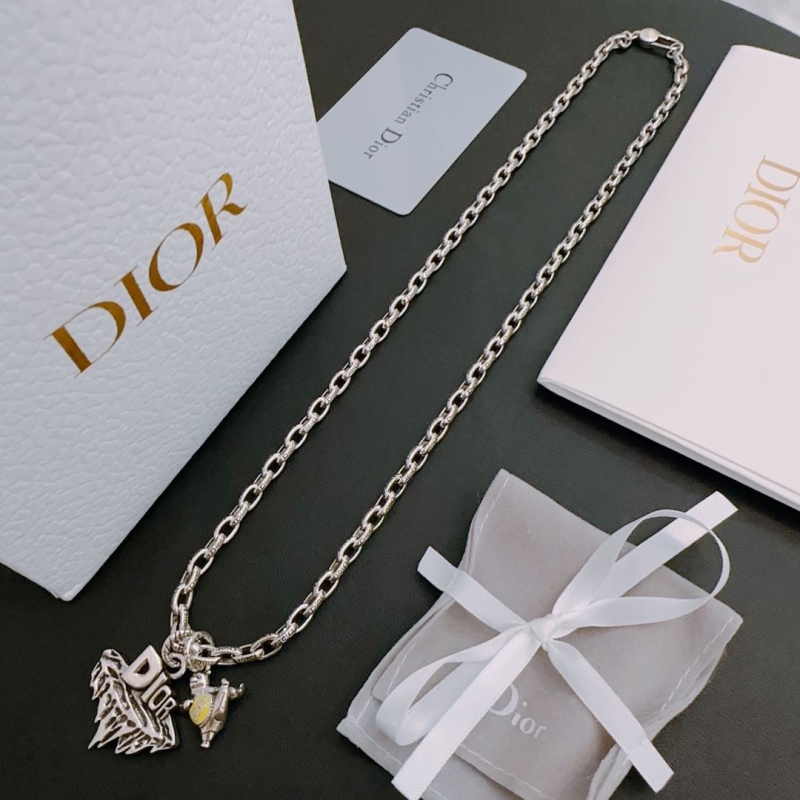 chr1st1an D10r necklaces